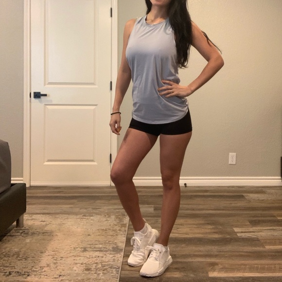 Workout Tank - Picture 1 of 4